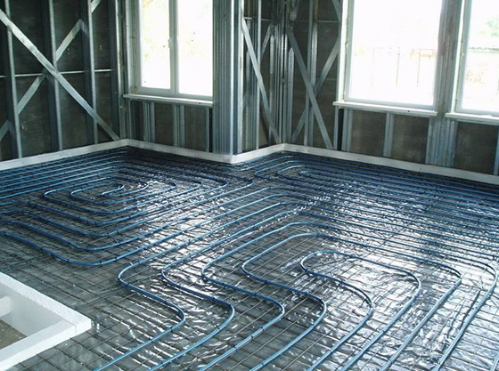 Installazione fai-da-te di pavimenti riscaldati ad acqua