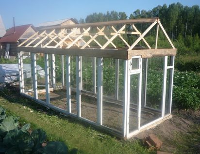 窓枠からの延長 窓枠の温室の作り方